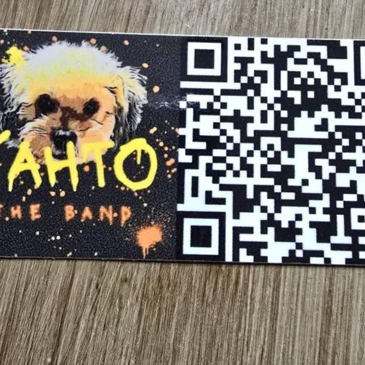 Interaktive Logo-Aufkleber mit QR-Codes photo review